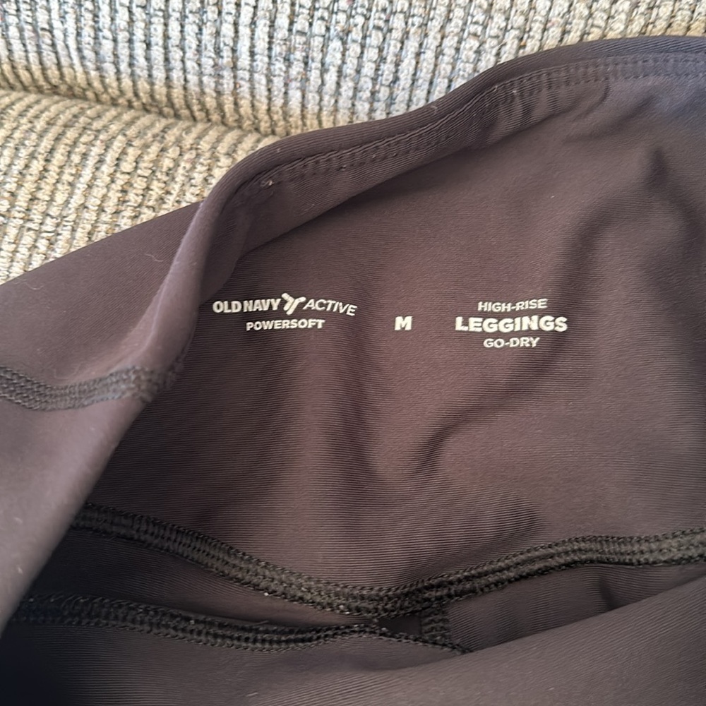 Old Navy Black High-Waisted Leggings - Picture 8 of 10